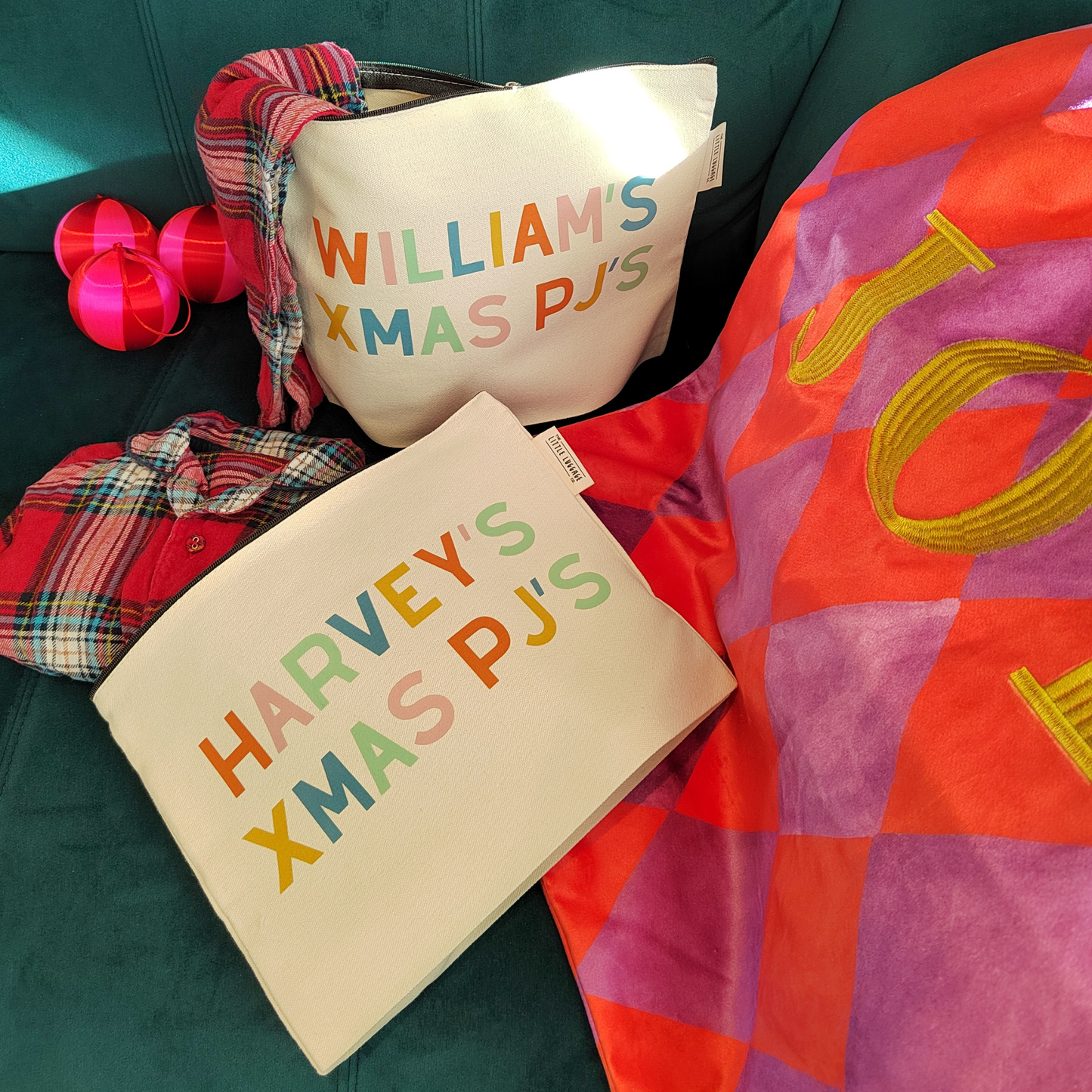 XL Personalised Text Zipped Pouch