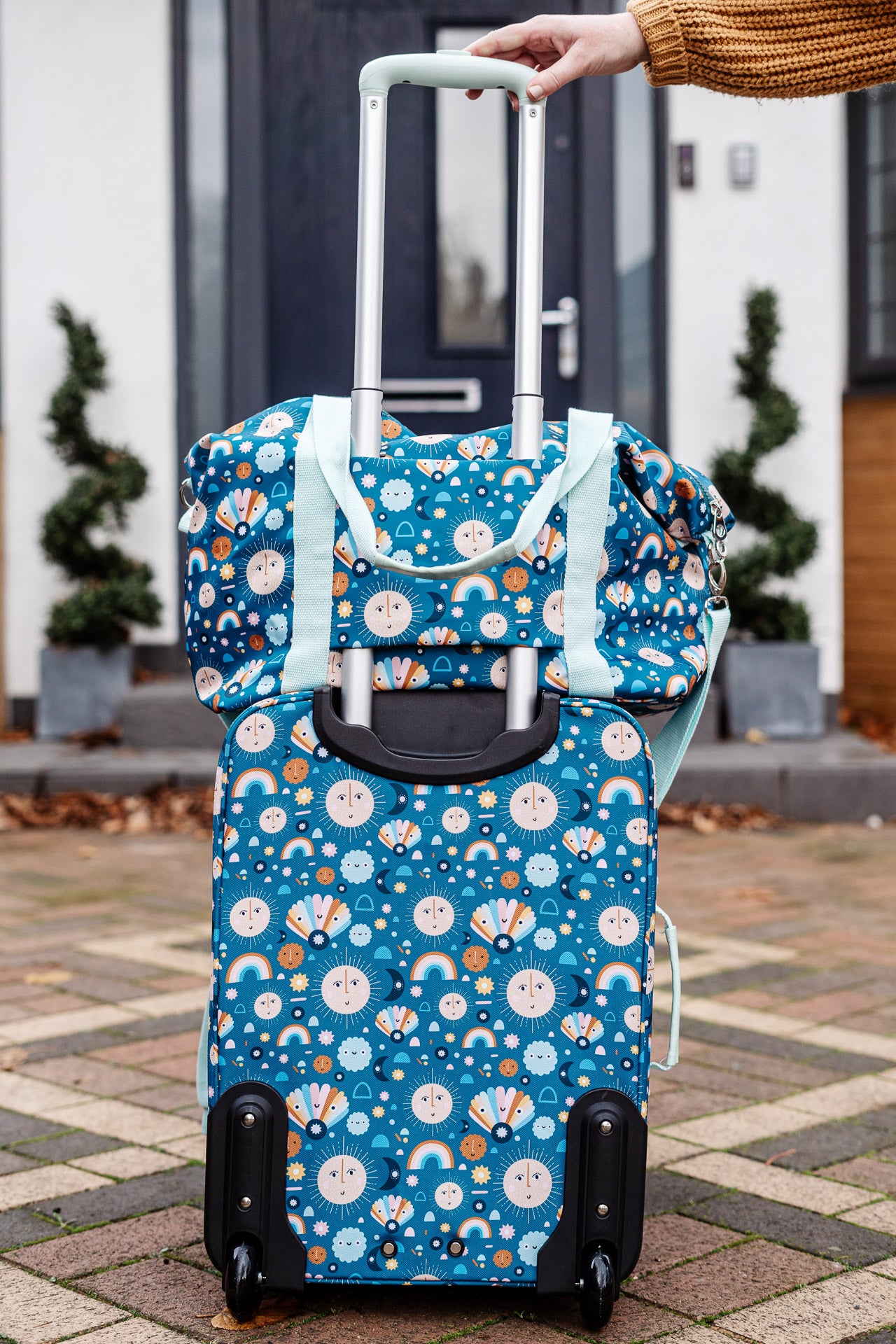Two Wheel Cabin Suitcase Bundle