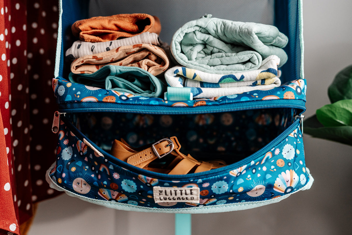 Hanging Suitcase Organiser